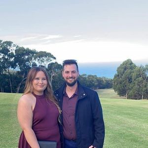 Meet your Posher, Lea